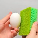 روش تمیزکردن تخم مرغ